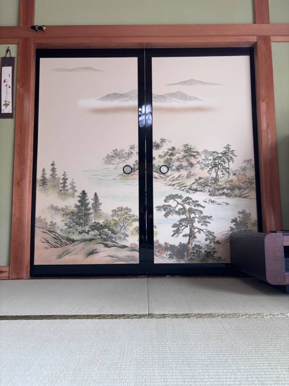 秦野市で襖と畳の張替えをしました。